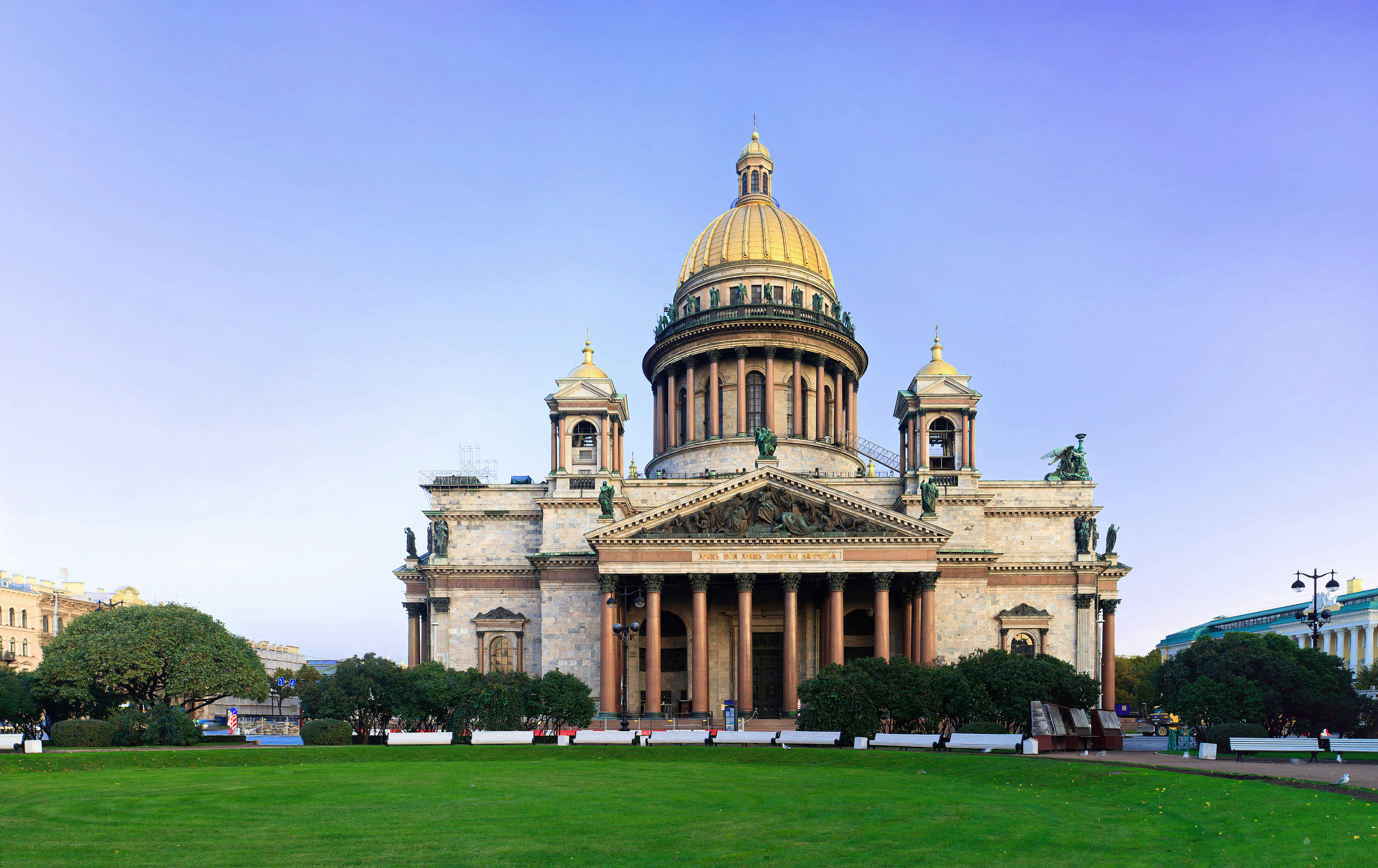 St. Petersburg 2 Day | 2 Night Extension - Climbing the Seven Summits