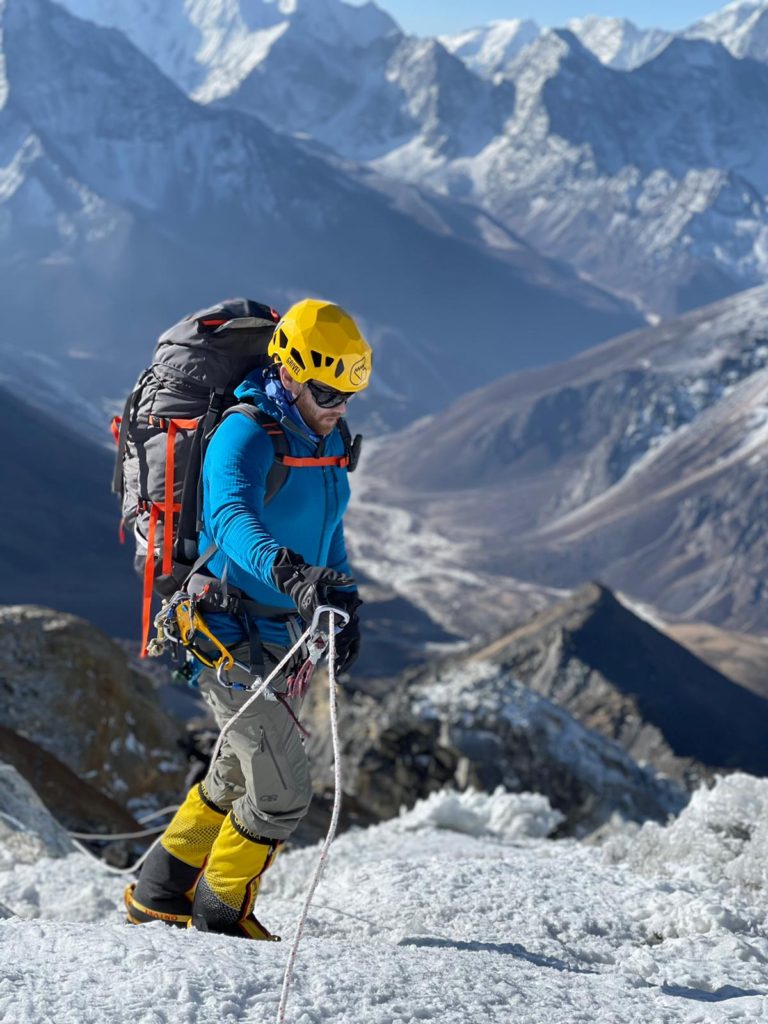 Summit day on Lobuche - Photo Tomas Ceppi