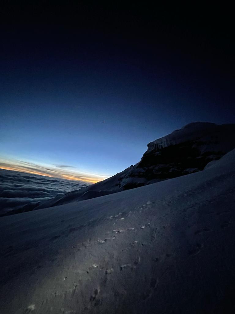 Dawn, high on Cotopaxi - Edgar Parra