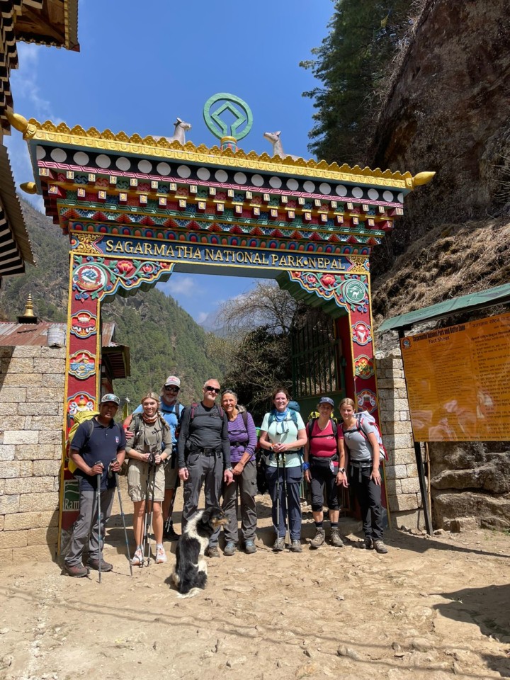 CTSS Team entering Sagarmatha National Park - Photo: Tomas Ceppi